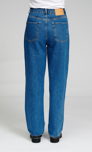 Performance Loose Jeans - Medium Blue Denim