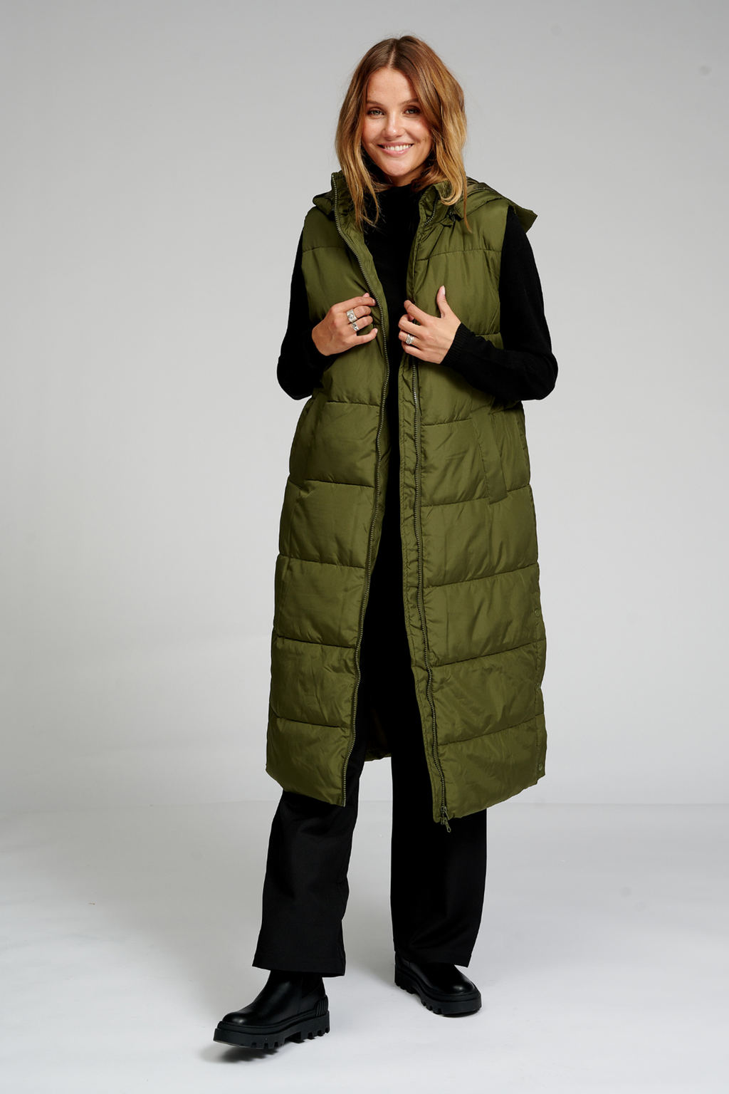 Long Puffer Vest - Black