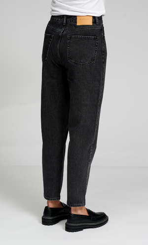 Performance Mom Jeans - Washed Black Denim