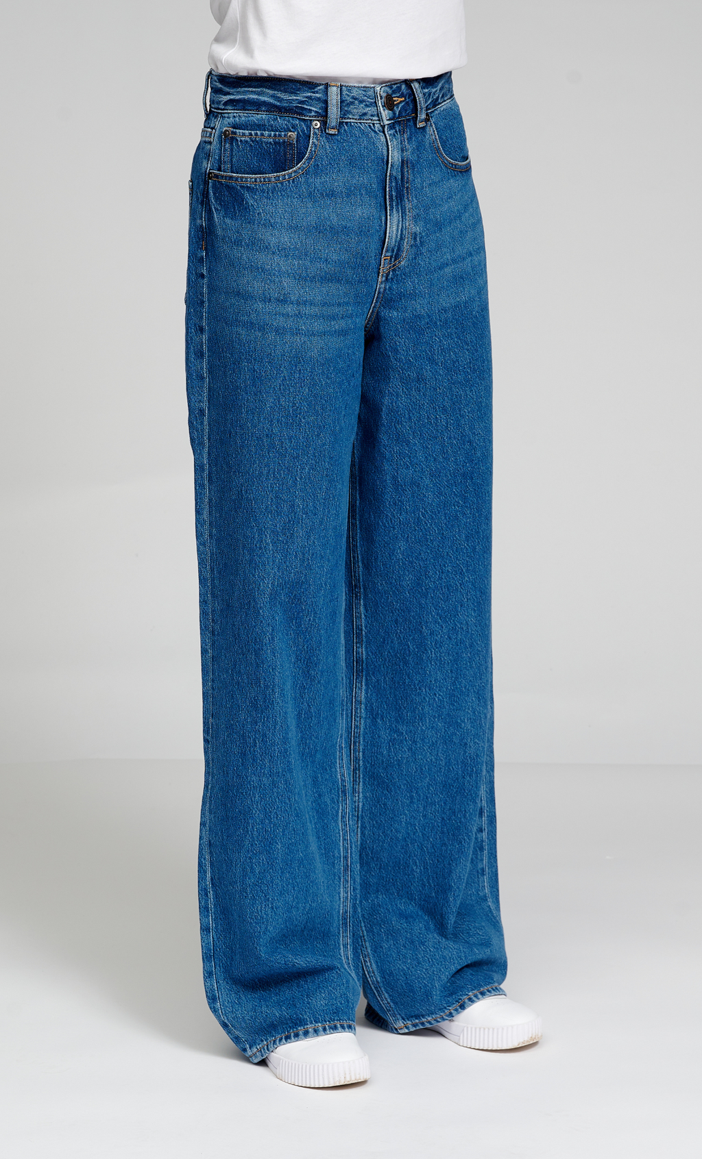 Performance Wide Jeans - Medium Blue Denim