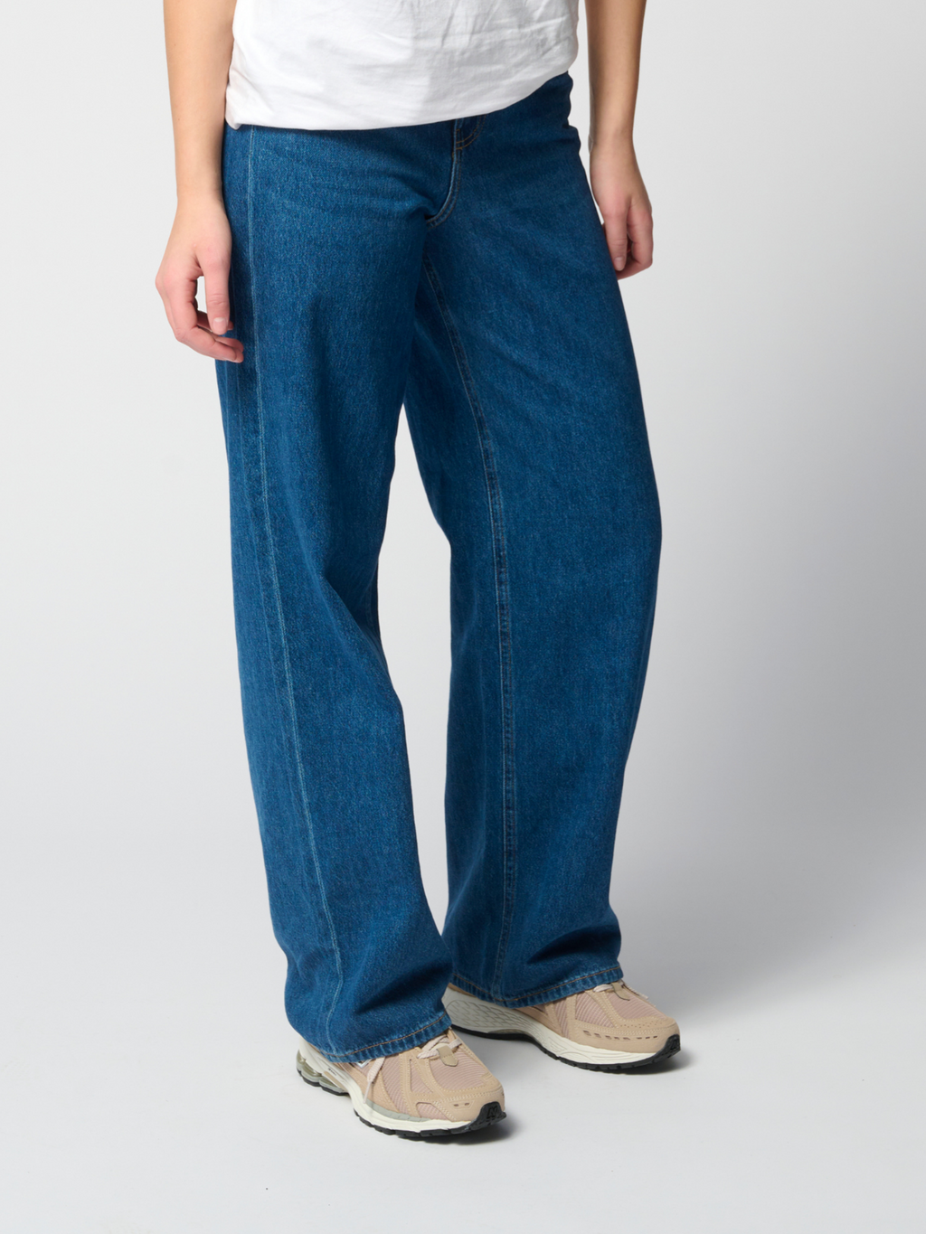 Performance Wide Jeans - Medium Blue Denim