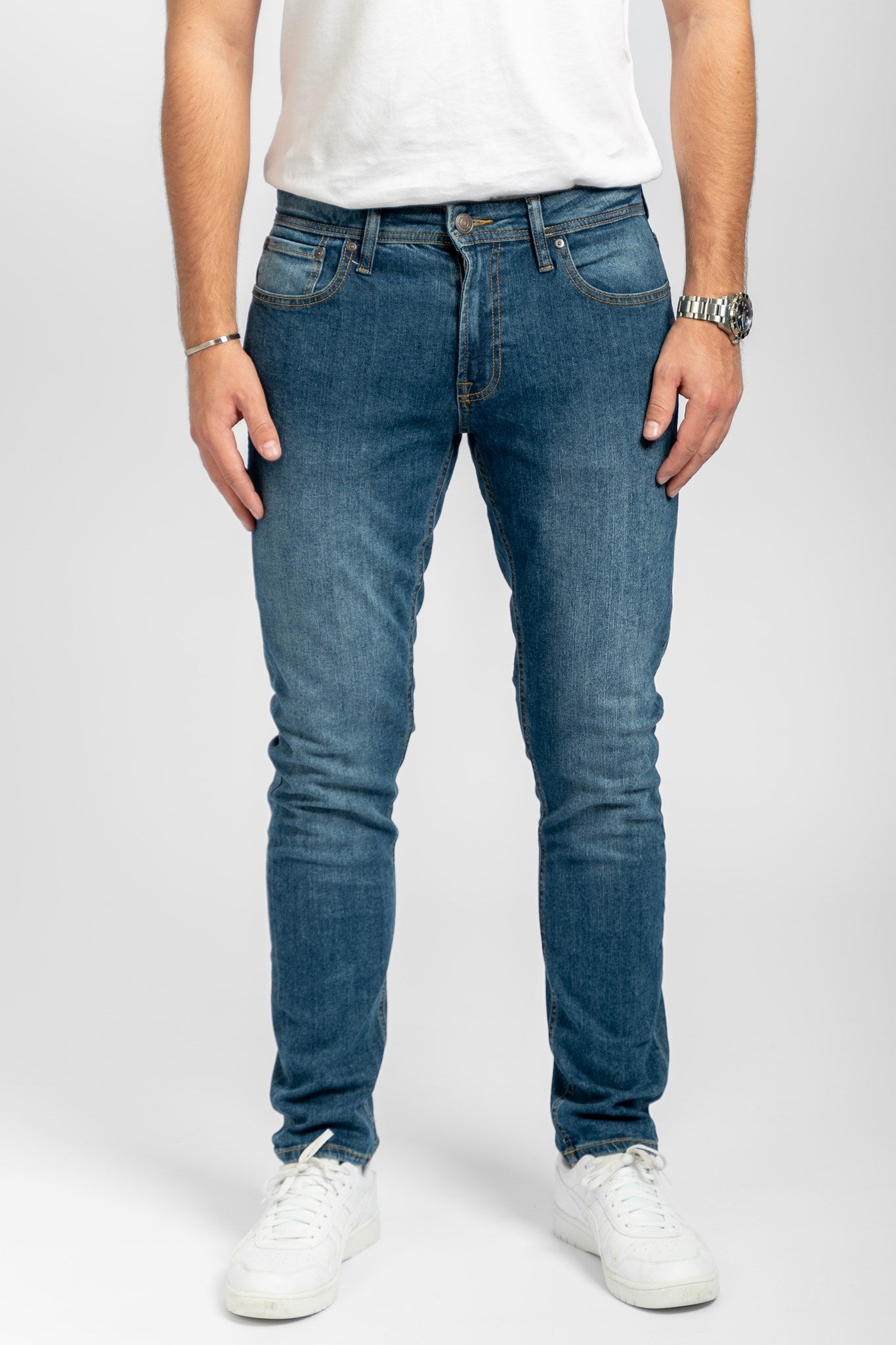 Performance Jeans (Slim) - Medium Blue Denim - TeeShoppen - Blue 3