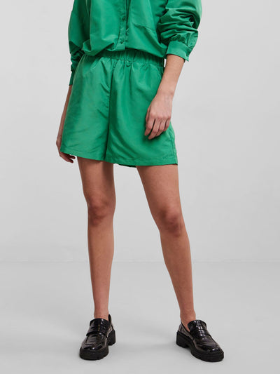 Chrilina High Waist Shorts - Simple Green - PIECES - Green
