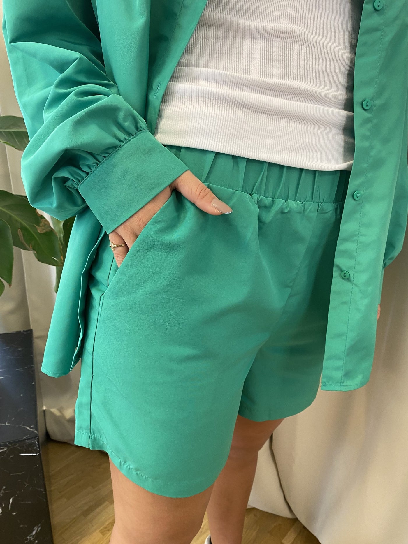 Chrilina High Waist Shorts - Simple Green - PIECES - Green 2